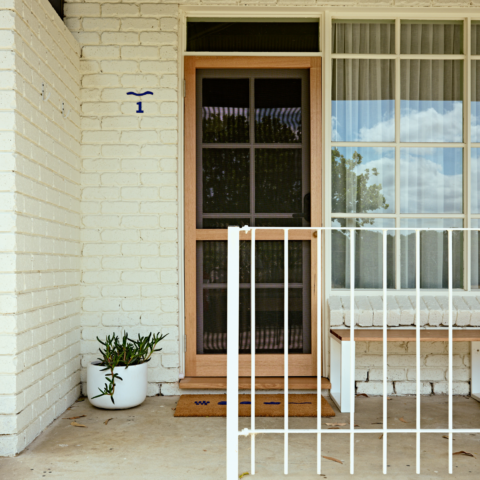 room 1  - riverfront room