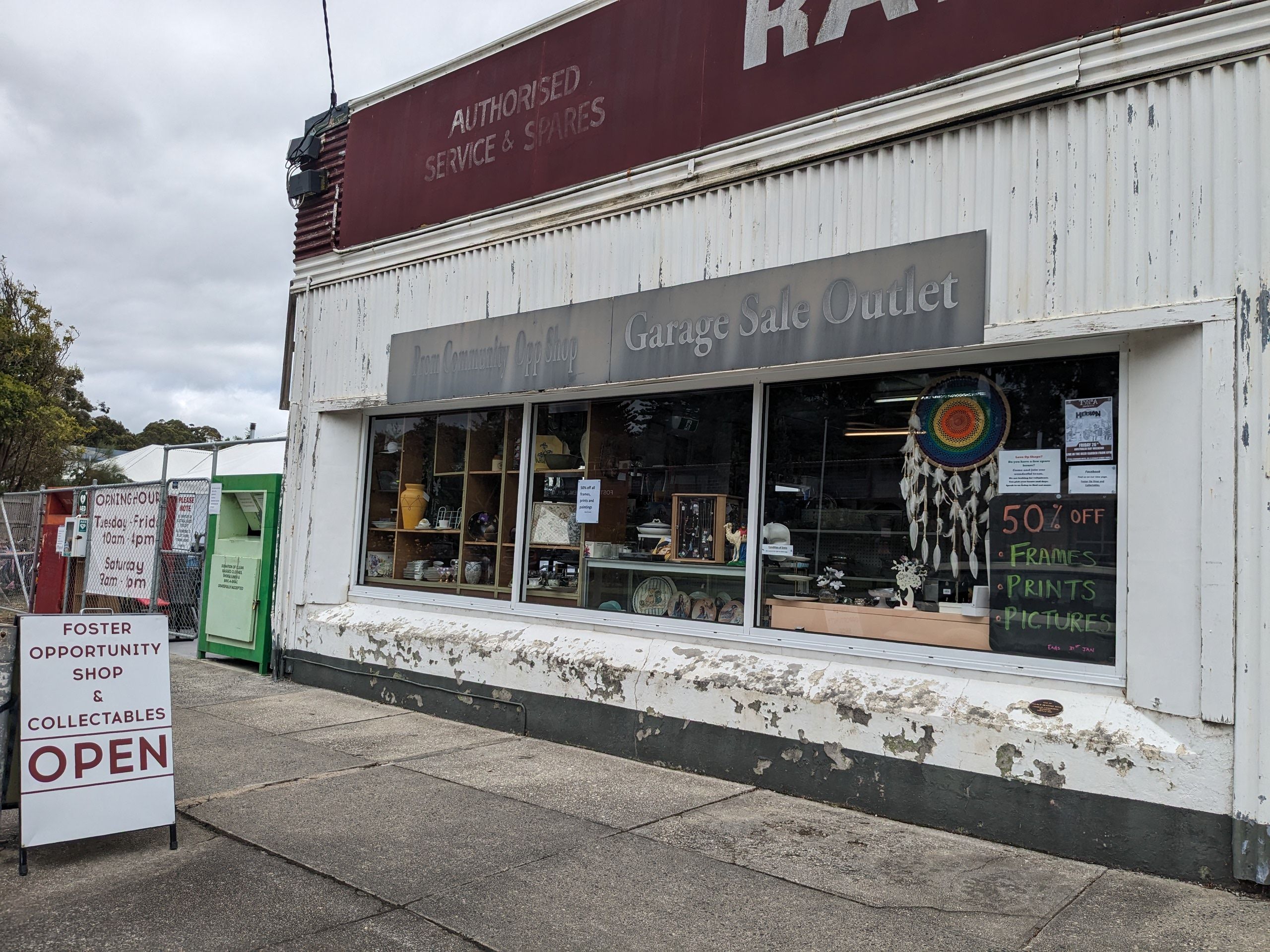 Foster Op Shop and Collectables - Foster