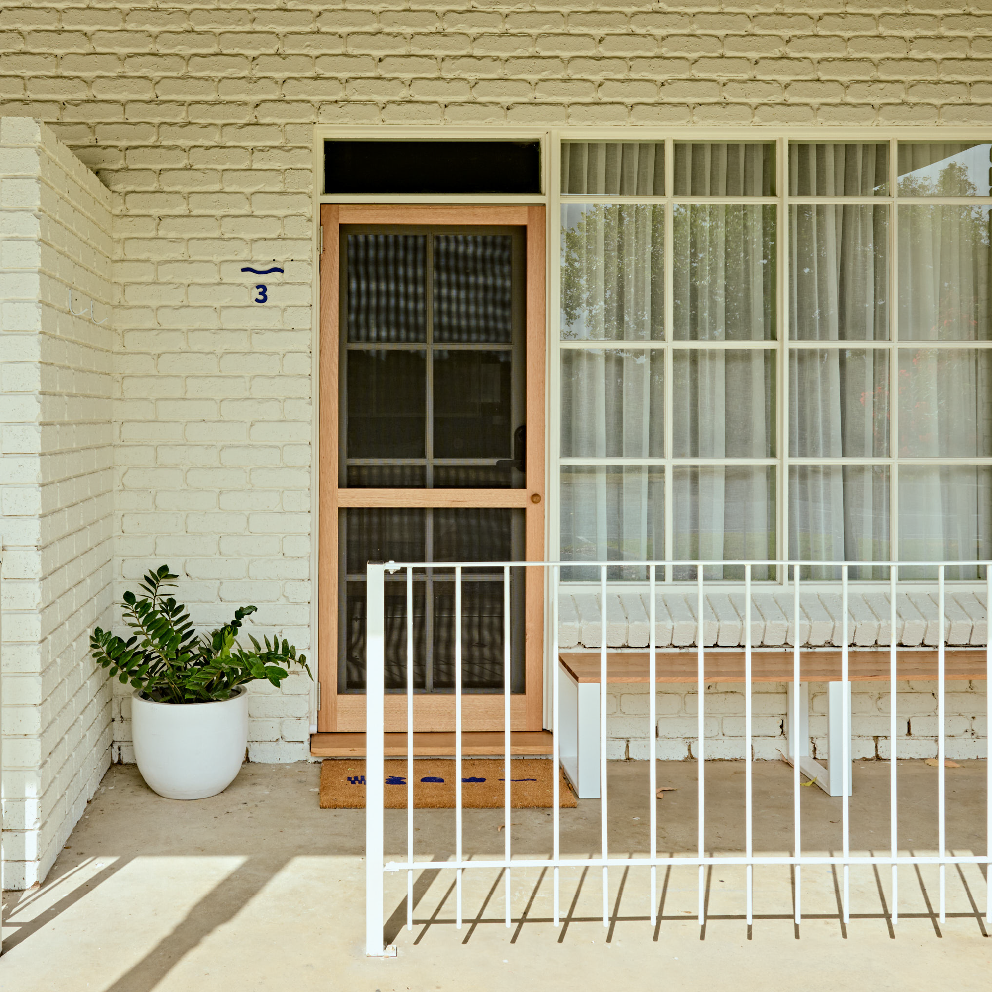 room 3 - riverfront family nest